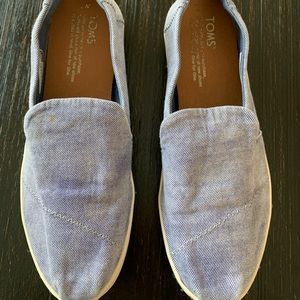 Ladies size 7.5 chambray Toms